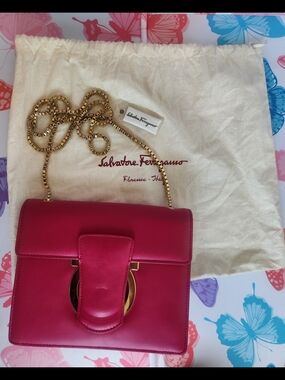 Salvatore Ferragamo Hot Pink Leather Shoulder Bag with Gold Chain